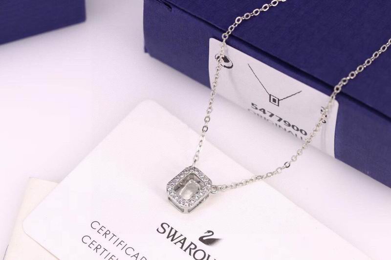 Swarovski Necklace 07yxh39